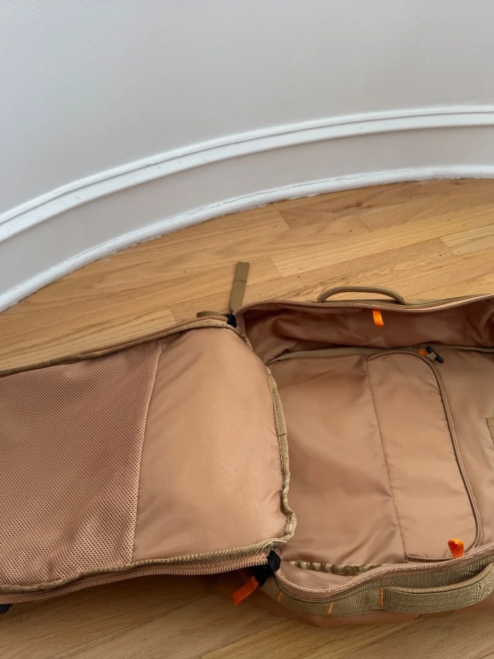 The North Face Base Camp Voyage Travel Pack (35 liters/large) in Almond Butter - Picture 3 of 11